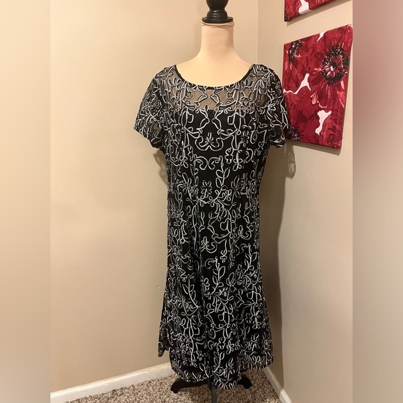 SLNY Fashions 9120251 Midi Soutache Black & Ivory Cocktail Dress, size 16 - Picture 2 of 9